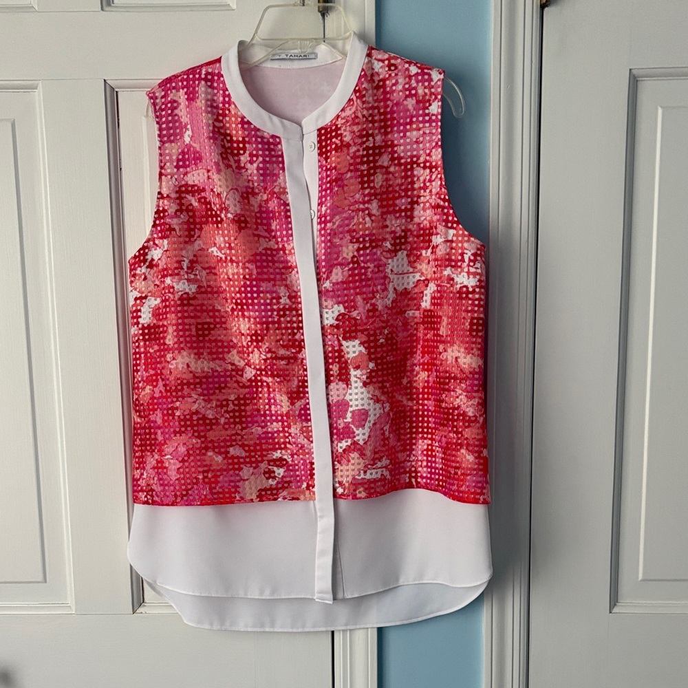 T Tahari Pink Red Printed Sleeveless Blouse with White Hem